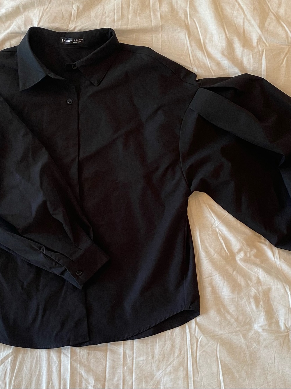 SHEIN Black Women's Button Down Balloon Sleeve Shirt